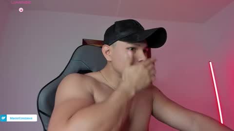 Snapshot of roy__constance chatting on 10/14/25, 05:30 Roy Constance online show from 10/14/25, 05:30