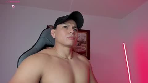 Snapshot of roy__constance chatting on 10/23/25, 04:34 Roy Constance online show from 10/23/25, 04:34