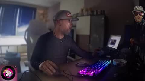 roy_foxyou online show from 09/15/25, 04:07