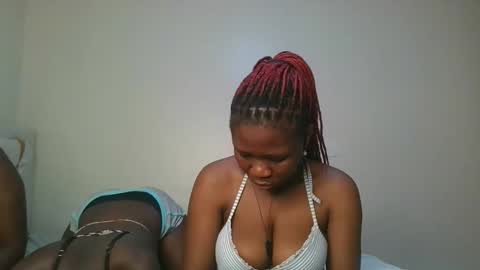 Snapshot of royal_goddes chatting on 12/22/25, 11:24 goddes online show from 12/22/25, 11:24