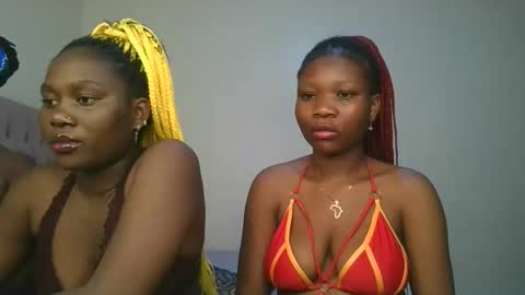 Snapshot of royal_goddes chatting on 01/12/26, 12:16 goddes online show from 01/12/26, 12:16
