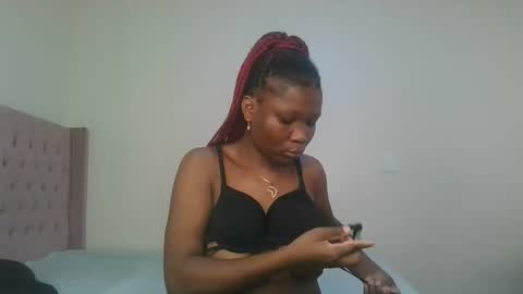Snapshot of royal_goddes chatting on 01/17/26, 10:31 goddes online show from 01/17/26, 10:31