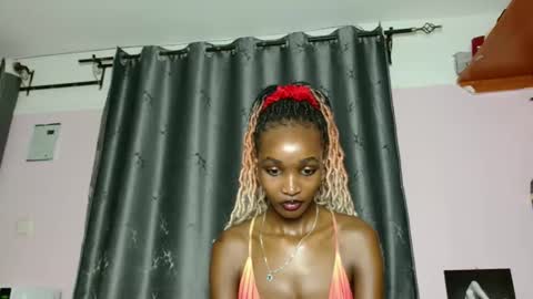 Softluxe online show from 04/15/26, 07:26