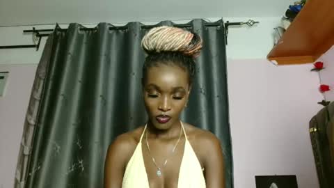 Softluxe online show from 04/21/26, 07:03