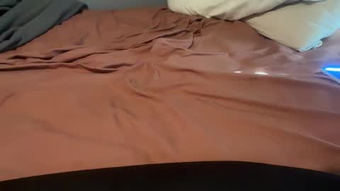 Snapshot of royalty13m chatting on 09/16/25, 06:53 Royalty13m online show from 09/16/25, 06:53