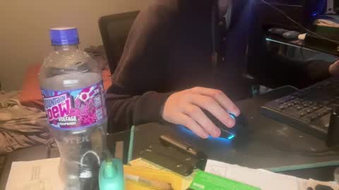 Snapshot of royalty13m chatting on 10/21/25, 09:26 Royalty13m online show from 10/21/25, 09:26