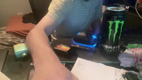 Snapshot of royalty13m chatting on 10/22/25, 10:20 Royalty13m online show from 10/22/25, 10:20