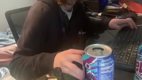 Snapshot of royalty13m chatting on 10/24/25, 03:19 Royalty13m online show from 10/24/25, 03:19