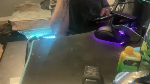 Snapshot of royalty13m chatting on 11/19/25, 12:54 Royalty13m online show from 11/19/25, 12:54