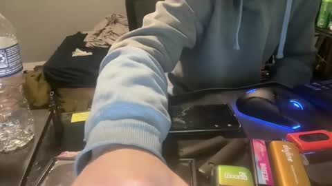 Snapshot of royalty13m chatting on 12/17/25, 12:11 Royalty13m online show from 12/17/25, 12:11