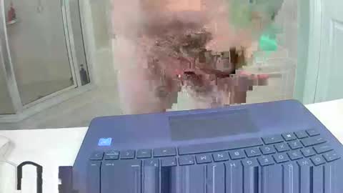 Snapshot of royer8650 chatting on 05/16/26, 07:45 Lookingaround online show from 05/16/26, 07:45