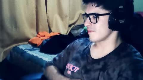 Snapshot of rpaulo25 chatting on 09/26/25, 04:49 rpaulo25 online show from 09/26/25, 04:49