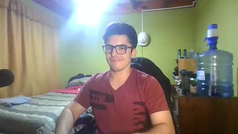 Snapshot of rpaulo25 chatting on 12/21/25, 03:57 rpaulo25 online show from 12/21/25, 03:57