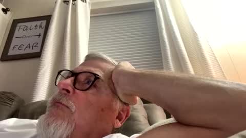 rs006 online show from 11/26/25, 04:13