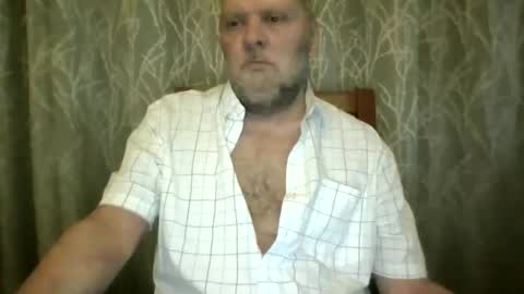 Snapshot of rsl1963 chatting on 04/04/26, 08:23 rsl1963 online show from 04/04/26, 08:23