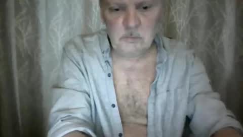 Snapshot of rsl1963 chatting on 04/07/26, 10:37 rsl1963 online show from 04/07/26, 10:37
