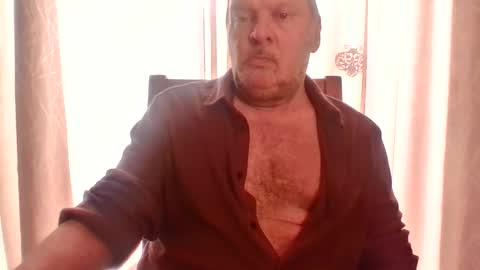 Snapshot of rsl1963 chatting on 04/23/26, 12:29 rsl1963 online show from 04/23/26, 12:29