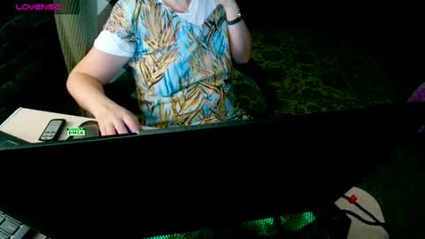 Natlya online show from 01/06/25, 05:59