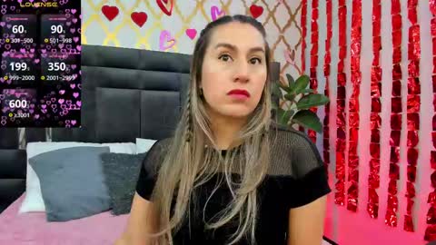 Snapshot of rubby_taylor chatting on 02/14/25, 02:33 RubbyTaylor online show from 02/14/25, 02:33