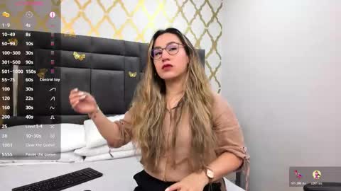 Snapshot of rubby_taylor chatting on 10/20/25, 12:38 RubbyTaylor online show from 10/20/25, 12:38