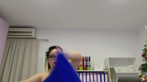 Snapshot of rubiharper chatting on 12/16/25, 03:11 Rubi online show from 12/16/25, 03:11