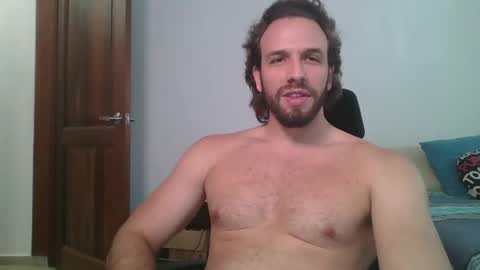 Snapshot of rubio121 chatting on 02/07/25, 02:26 rubio121 online show from 02/07/25, 02:26