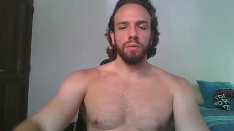 Snapshot of rubio121 chatting on 02/10/25, 01:44 rubio121 online show from 02/10/25, 01:44