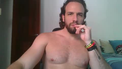 Snapshot of rubio121 chatting on 02/11/25, 02:13 rubio121 online show from 02/11/25, 02:13