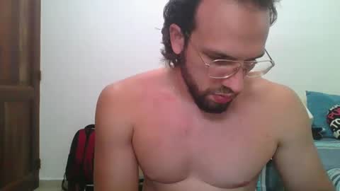 Snapshot of rubio121 chatting on 09/11/25, 04:07 rubio121 online show from 09/11/25, 04:07