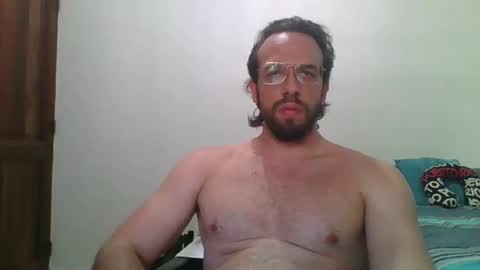 Snapshot of rubio121 chatting on 01/08/26, 02:08 rubio121 online show from 01/08/26, 02:08