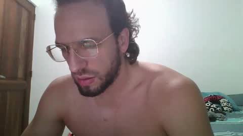 Snapshot of rubio121 chatting on 02/26/26, 10:42 rubio121 online show from 02/26/26, 10:42