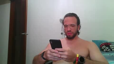 Snapshot of rubio121 chatting on 03/06/26, 04:03 rubio121 online show from 03/06/26, 04:03