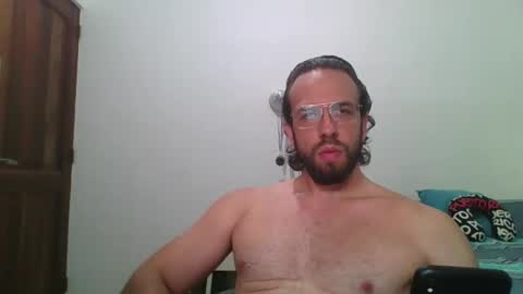 Snapshot of rubio121 chatting on 03/19/26, 02:21 rubio121 online show from 03/19/26, 02:21