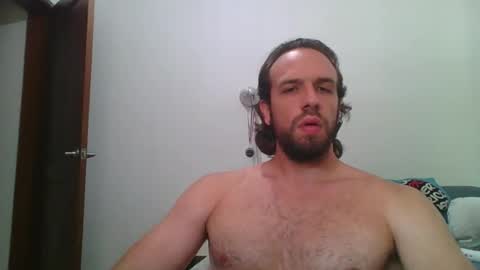 Snapshot of rubio121 chatting on 04/01/26, 04:04 rubio121 online show from 04/01/26, 04:04