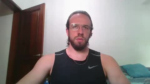 Snapshot of rubio121 chatting on 04/06/26, 01:23 rubio121 online show from 04/06/26, 01:23