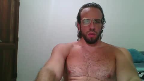 Snapshot of rubio121 chatting on 04/08/26, 03:23 rubio121 online show from 04/08/26, 03:23