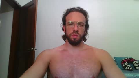 Snapshot of rubio121 chatting on 05/15/26, 05:53 rubio121 online show from 05/15/26, 05:53