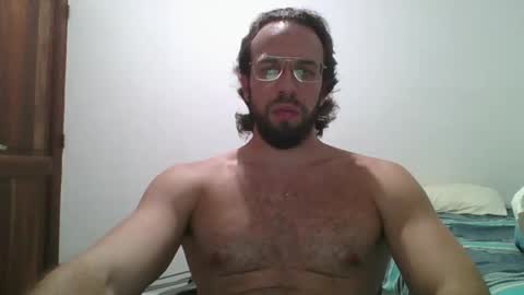 Snapshot of rubio121 chatting on 05/27/26, 10:40 rubio121 online show from 05/27/26, 10:40