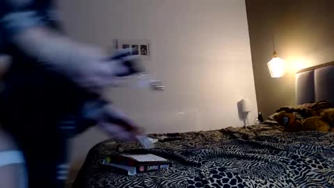 Snapshot of rubix_cubez chatting on 11/25/25, 01:00 Rubix cubez online show from 11/25/25, 01:00