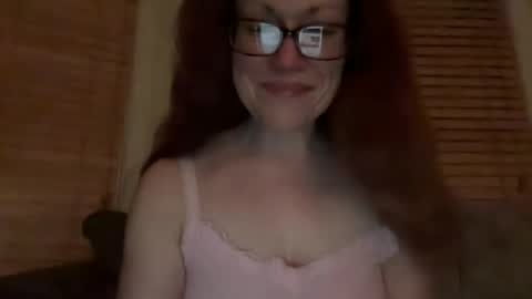 Snapshot of ruby2sday1313 chatting on 02/13/25, 02:45 ruby2sday1313 online show from 02/13/25, 02:45