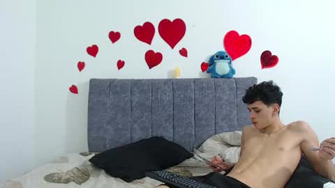 Ruby and Vanie online show from 07/17/26, 11:09