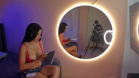 Snapshot of ruby_tylor chatting on 11/26/25, 12:17 ruby online show from 11/26/25, 12:17