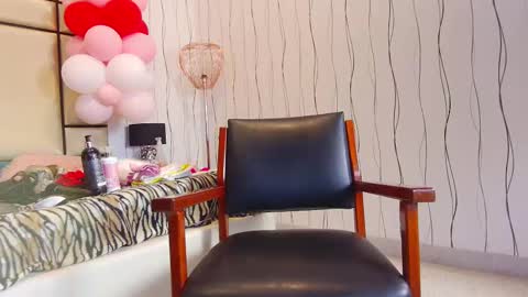 Ruby bonnet online show from 02/26/25, 01:08