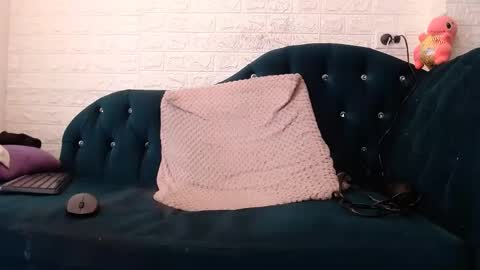 rubyemerald_ online show from 12/30/24, 12:22