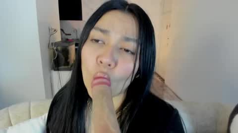 Snapshot of rubyhlowe chatting on 04/08/26, 03:06 RUBY online show from 04/08/26, 03:06