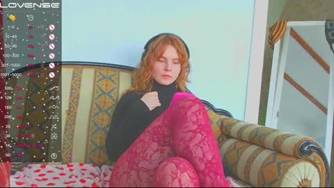 Snapshot of rubylynxxx chatting on 02/13/25, 01:15 rubylynxxx online show from 02/13/25, 01:15