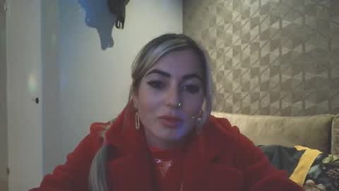 Snapshot of rubyroseandtastytim chatting on 10/24/25, 08:27 rubyroseandtastytim online show from 10/24/25, 08:27