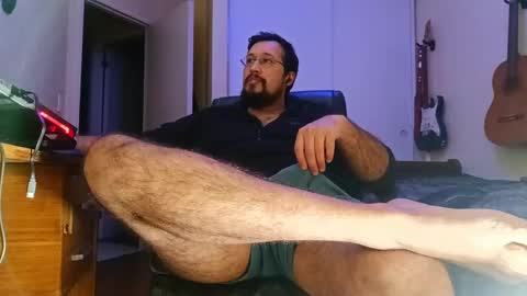 Snapshot of ruck_31 chatting on 10/13/25, 12:43  Ruck  online show from 10/13/25, 12:43