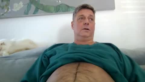 Snapshot of rudeski chatting on 11/22/25, 01:43 rudeski online show from 11/22/25, 01:43