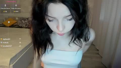 Liya online show from 06/11/26, 12:19